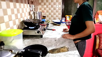 Indian maid sex in kitchen