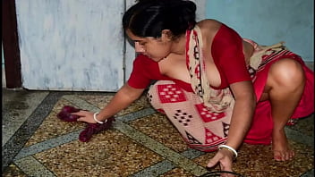 Bengali aunty boob