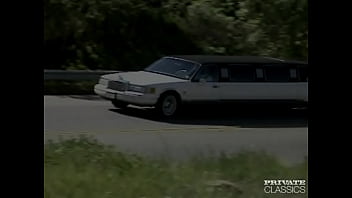 Nikki limo