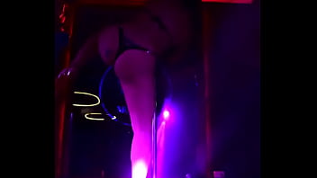 Pole dance porno