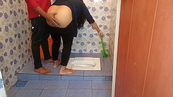 Caught and fucked a girl who gets clothed in the bathroom