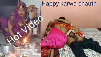 Karwa chauth couple pose