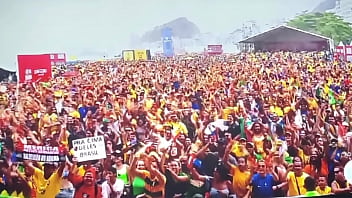 No clima da copa do mundo tu orcedora gosa no estádio