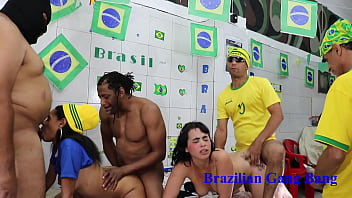 Gang interracial orgia brasileira