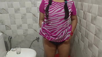 Indian women toilet video