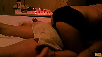 Thai massage with happy end