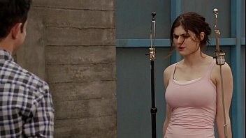 Alexandra daddario dress