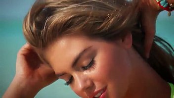 Kate upton sports illustrated swimsuit 2017