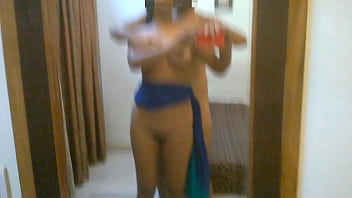 Indian housewife naked photo