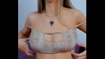 Mulher   amostra  peito