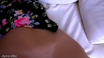¡Latina con gran culo hace su primer ANAL! Amateur (Creampie POV)