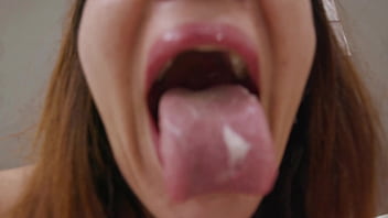 Mouth spitting porn