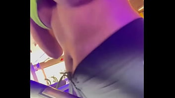 ESE TEZAO EN LA ACADEMIA INCONTROLABLE ROSA ROJA