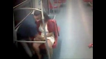 Fazendo sexo no metrô