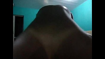 Filme porno curto com a vadia dando para os dotados