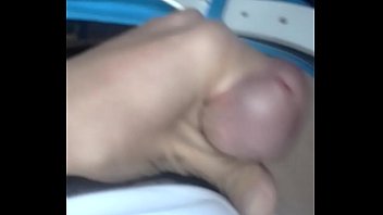Flagrado masturbando no ônibus