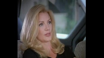Shannon tweed simmons
