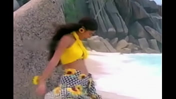 Indian actress navel show videos