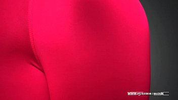 Yoga pants peekvids