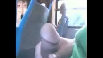 Mr masturbando no ônibus