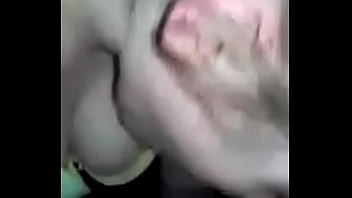323 622