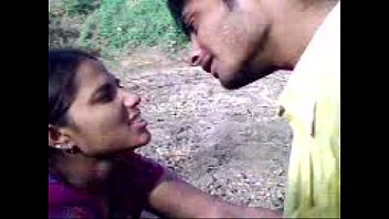 Mrunal thakur hot kissing videos