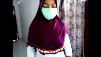 Live desah jilbab
