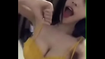 贫乳