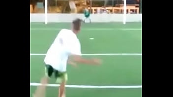 Neymar dando joinha