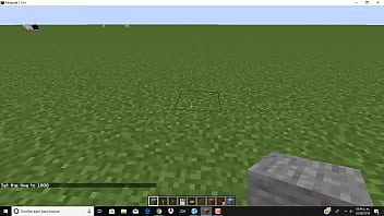 How to make a beehive in minecraft