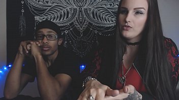 Emilly Vick nua e Leozinho