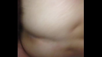 Vídeo pornô com gatinha safadinha sentando com força Vídeo pornô com gatinha safadinha sentando com força