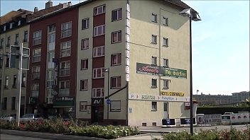 Frankfurt girl masturbates on ride