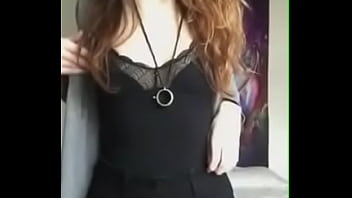 Bindi irwin armpits