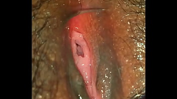 Cô giáo bị học sinh cưỡng bức