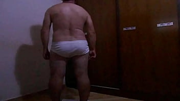 Pau na cueca branca