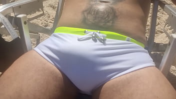 Video gay sunga praia