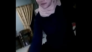 Jilbab nyepong