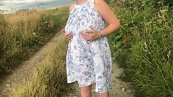 Minsi outdoors se desnuda