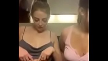 Periscope girls nipple slip