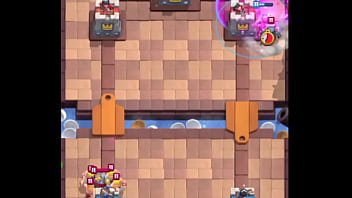 Kenedy clash pelado