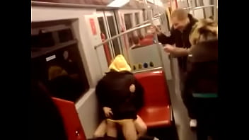 Sexo en el metro chino