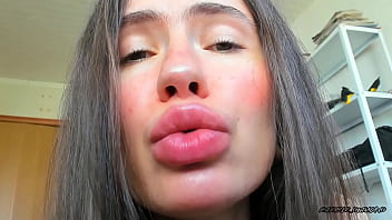 Bratty nikki joi