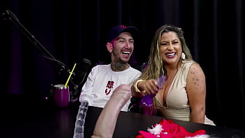 Andressa Urach com próprio filho