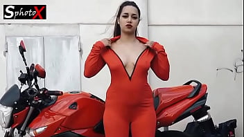 Motorcycle events flashing tits