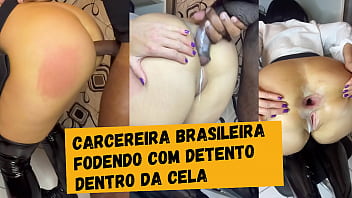 Carcereira brasileira tratando na prisao