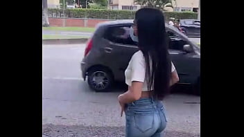 Negra novinha nua buceta peluda linda