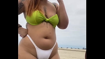 Mulher da o cu sem dó na frente do marido