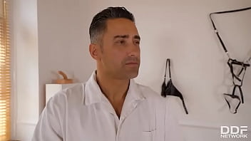 Miss Chelle spank porn