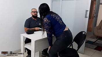 Buscando enteada na escola e teve squirtz